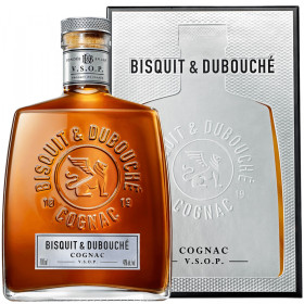 Коньяк Bisquit VSOP gift box 700 мл