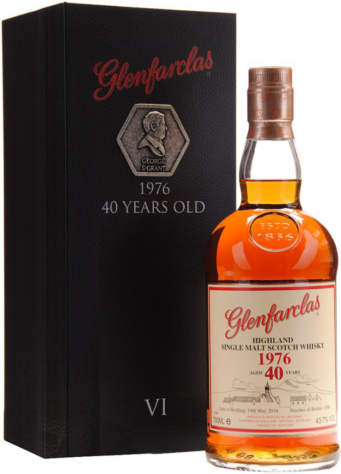 Виски Glenfarclas 40 Years Old 1976 gift box 700 мл