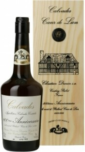 Кальвадос Coeur de Lion Calvados Cuvee speciale du 800 Aniversaire wooden box 700 мл