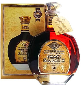 Коньяк Grand Sargis 50 Years Old gift box 500 мл