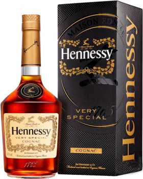 Коньяк Hennessy V S 3000 мл