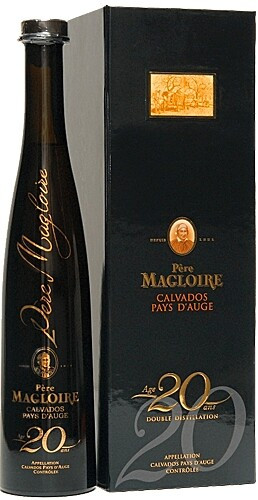 Кальвадос Pere Magloire 20 YO in gift box 500 мл
