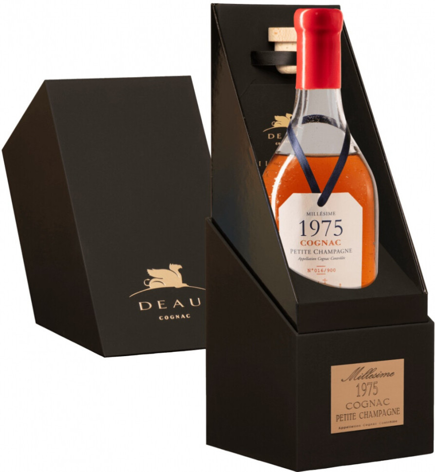 Коньяк Deau Petite Champagne AOC 1975 gift box 700 мл