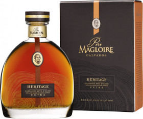 Кальвадос Pere Magloire Heritage Extra gift box 700 мл