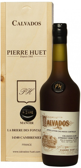 Кальвадос Pierre Huet Calvados 43 Ans Straight from The Cask wooden box 700 мл