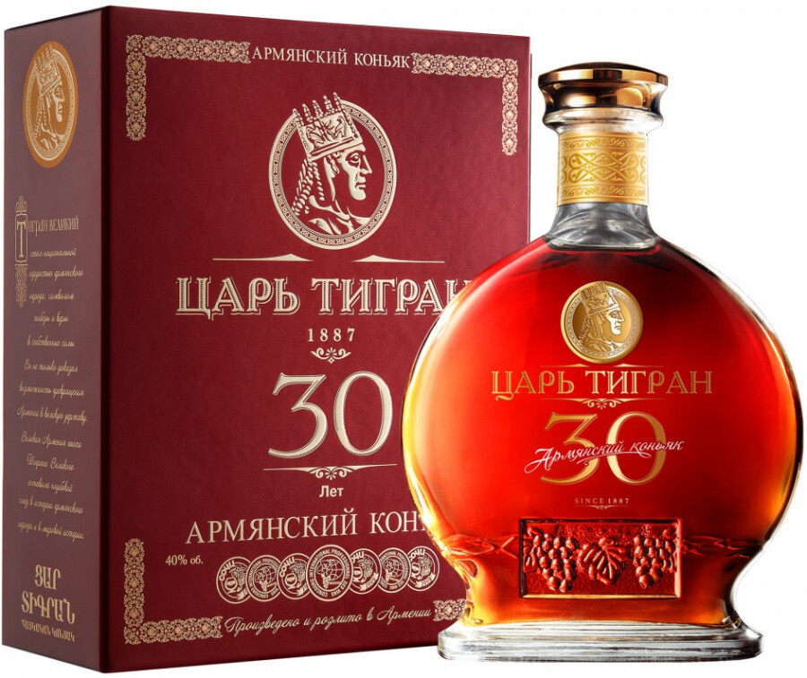 Коньяк Царь Тигран 30-летний в подарочной коробке 700 мл