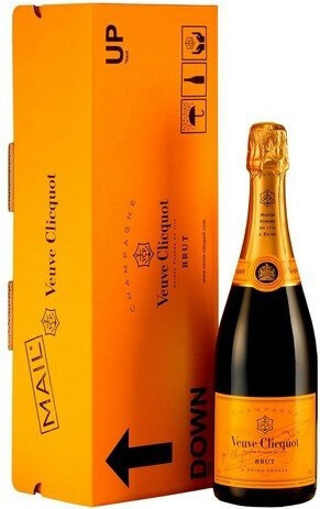 Шампанское Veuve Clicquot Brut gift box Express
