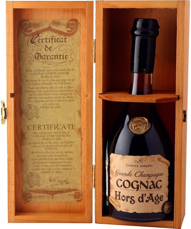 Коньяк Comte Joseph Hors d Age XO wooden box 700 мл