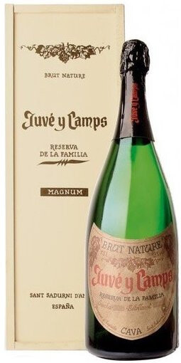 Игристое вино Juve y Camps Cava Reserva de la Familia Gran Reserva Brut Nature 2017 wooden box 15 л