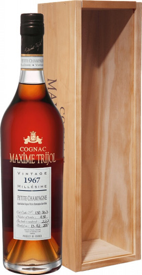 Коньяк Maxime Trijol Petite Champagne AOC 1967 wooden box 700 мл